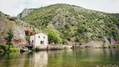 Gli eremi più belli d’Italia per la primavera