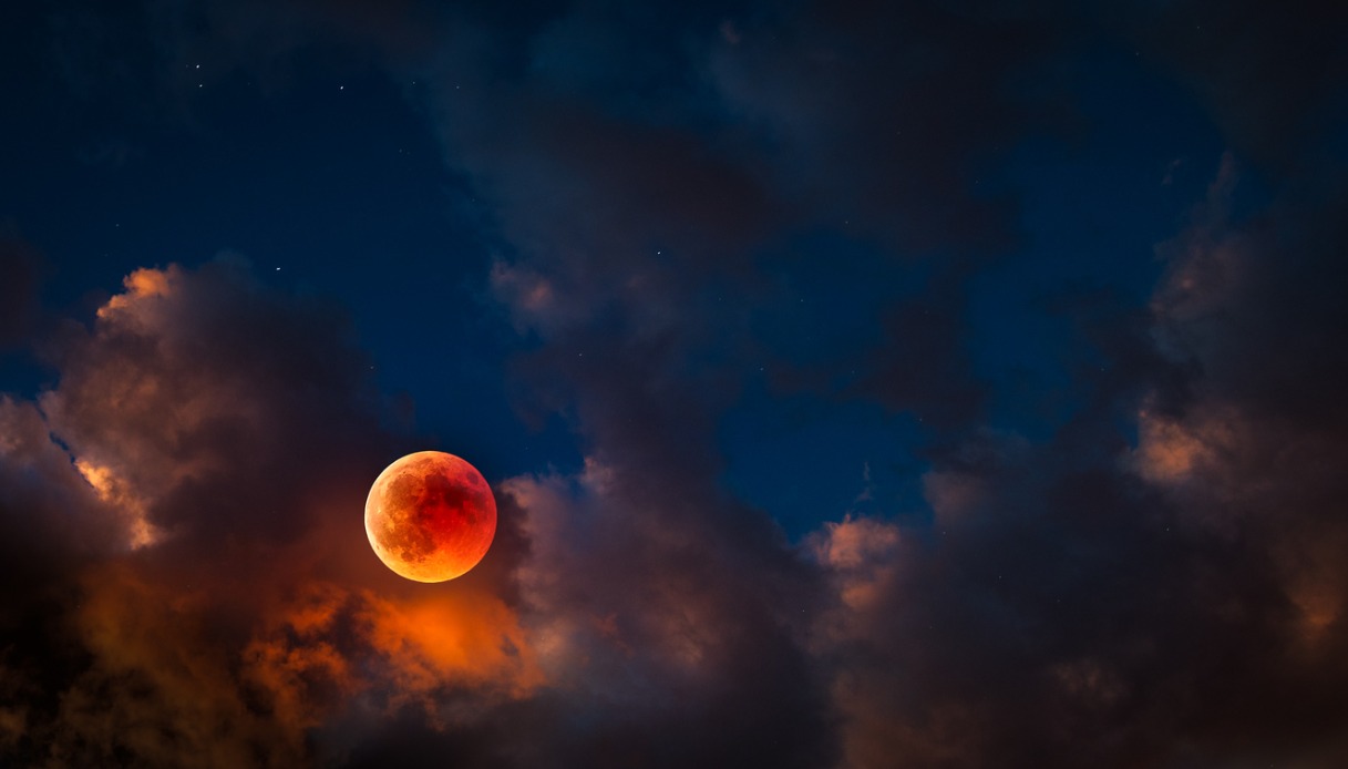 La notte della Luna Rossa