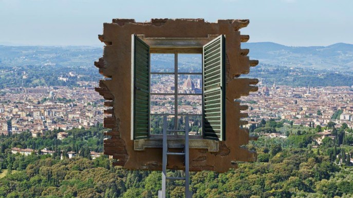 Una finestra si apre su Firenze: la vista è mozzafiato