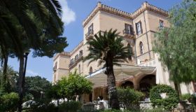 Il palazzo vista mare che racconta il sogno siciliano