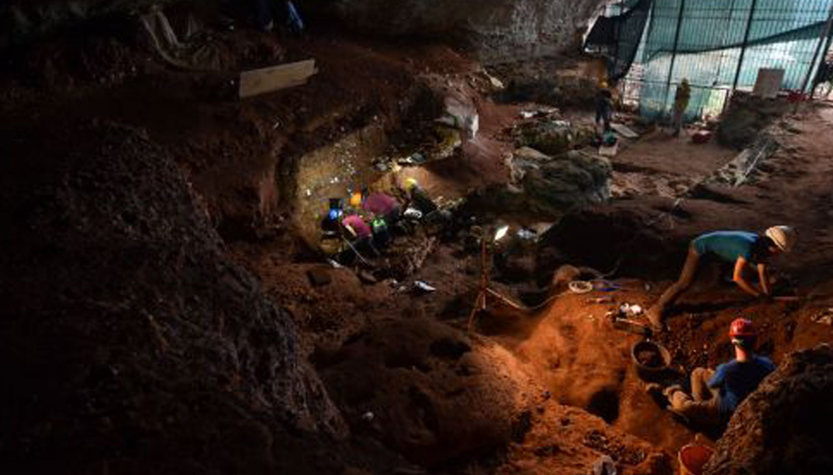 Grotta Romanelli scavi