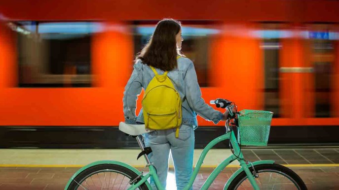 Treno e bici: le vacanze sostenibili da fare adesso