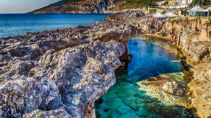 In Italia esiste una piscina naturale che sembra un sogno