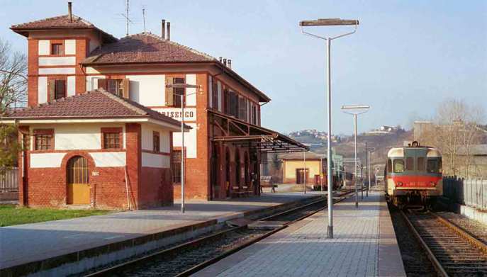 Montiglio_stazione-ferroviaria