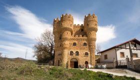 Il castello costruito da un uomo solo è pura magia