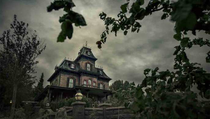 disneyland-paris-halloween-manor