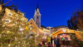 Dicembre a Brunico: la città si accende di magia