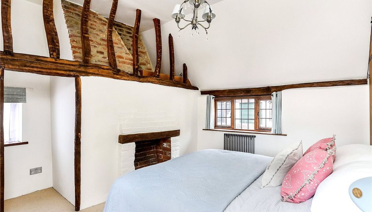 Il cottage inglese del film L'amore non va in vacanza è su Airbnb