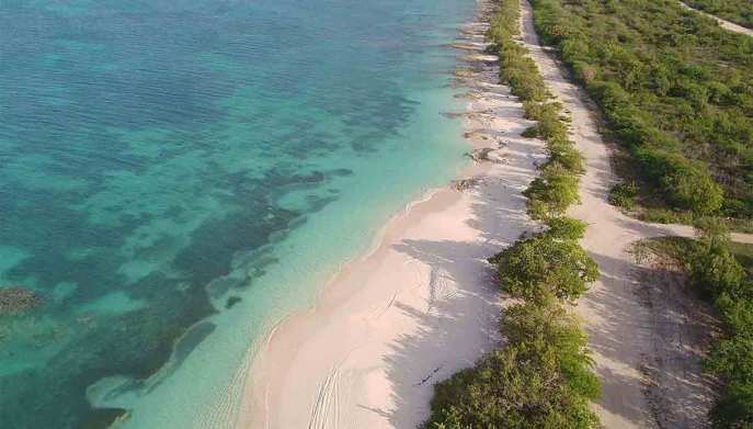 Coral-Bay-Barbuda