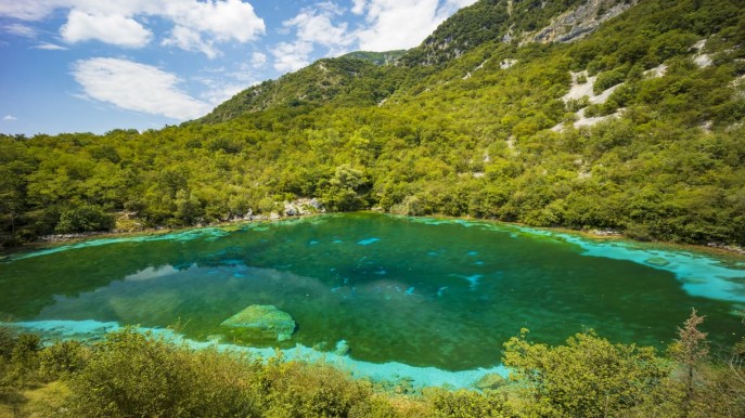 Lago di Cornino, l’Italia da cartolina