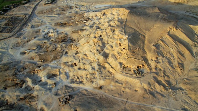 In Egitto è stata scoperta una nuova tomba reale