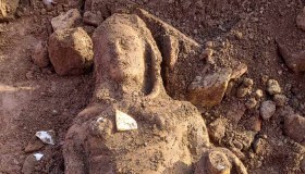 Scoperta in un parco romano una statua che ha sorpreso tutti