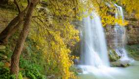 La suggestiva Cascata delle Due Rocche