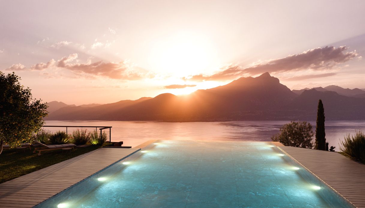 La pool infinity del nuovo hotel sul Lago di Garda
