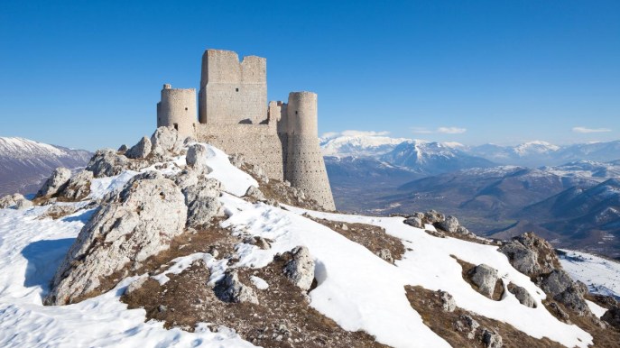 Questo castello innevato è la cartolina invernale più bella d’Italia