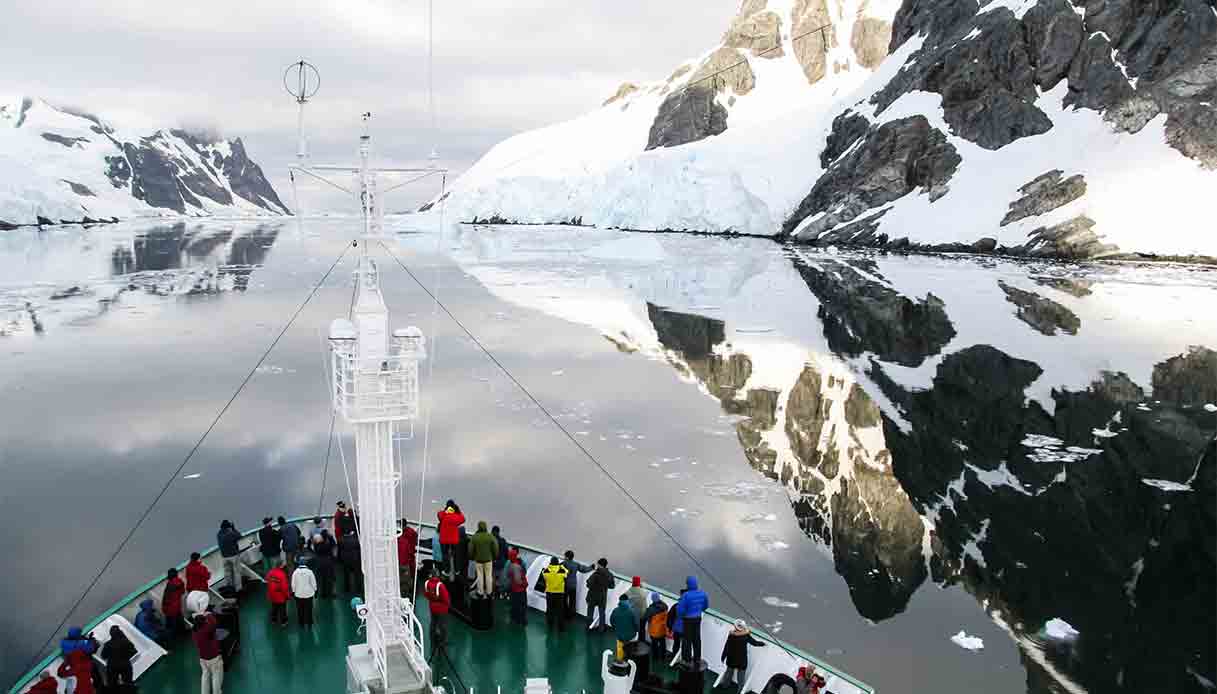 In crociera come veri esploratori: il nuovo trend dei viaggi di lusso