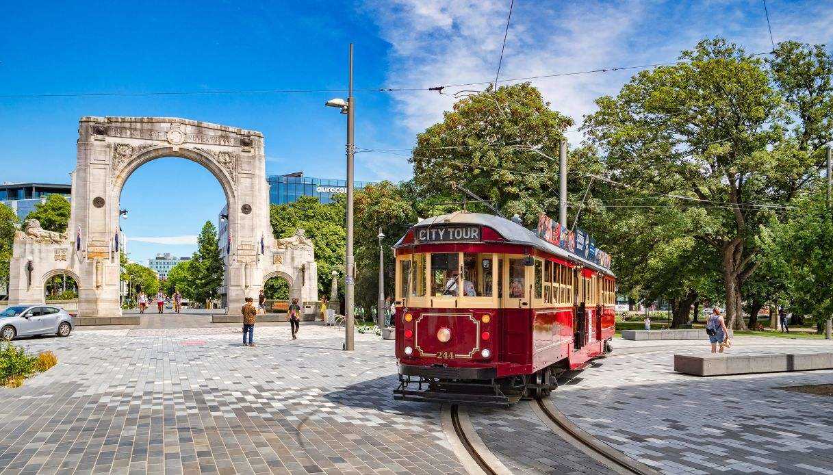 Giro di Christchurch a bordo del tram storico