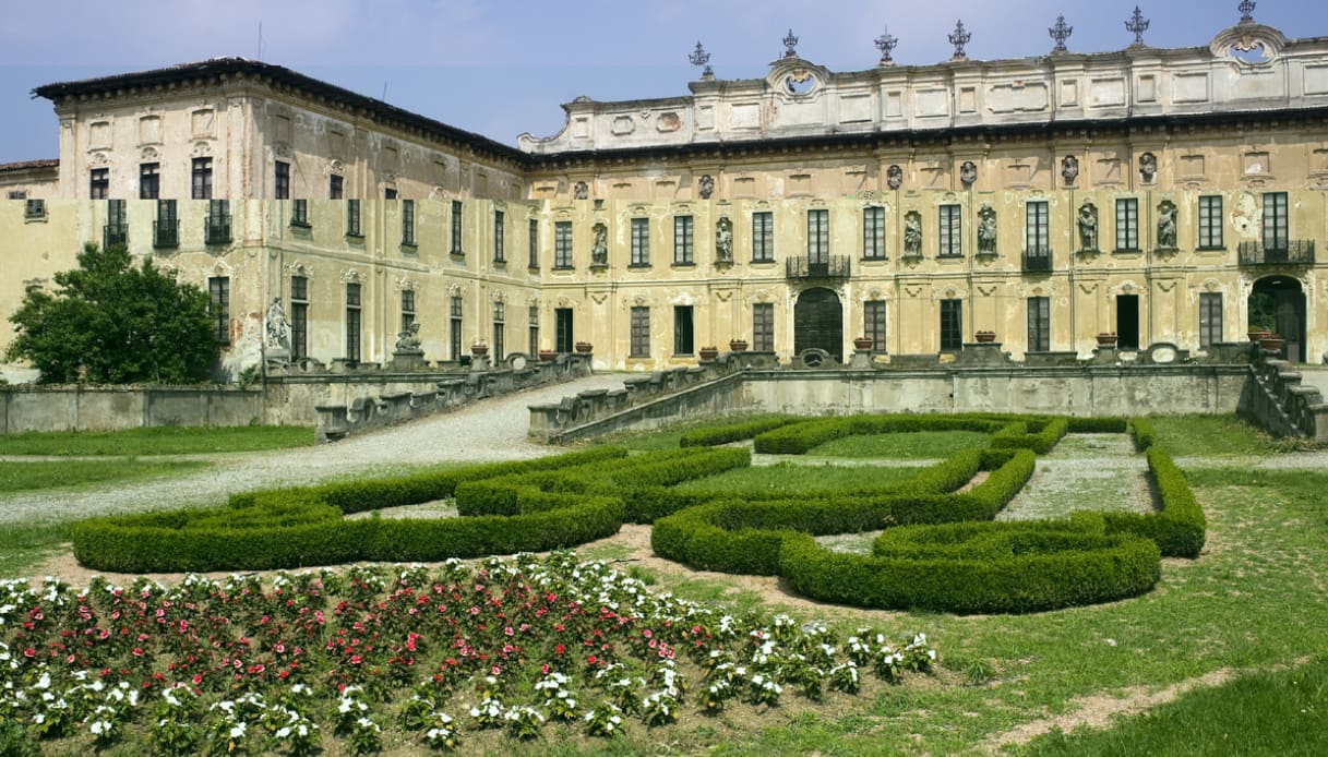 La piccola Versailles italiana è Villa Arconati in Lombardia