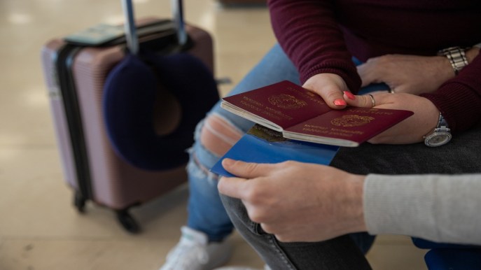 Fare il passaporto in agenzia di viaggi è possibile o no? Verità e soluzioni