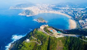 Il parco divertimenti più antico d’Europa si trova su questa montagna