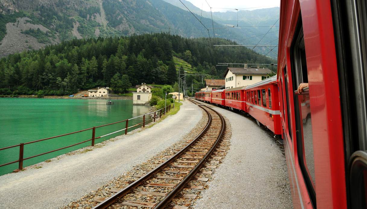 Trenino Rosso del Bernina val poschiavo