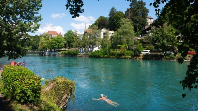 Puoi nuotare nel fiume che attraversa la città: l’esperienza è incredibile