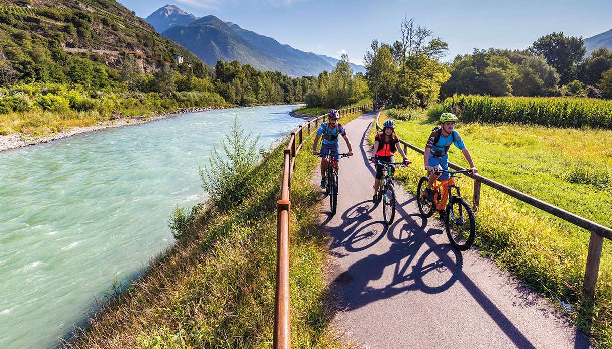 In Bici Alla Scoperta Della Valtellina E Della Bresaola