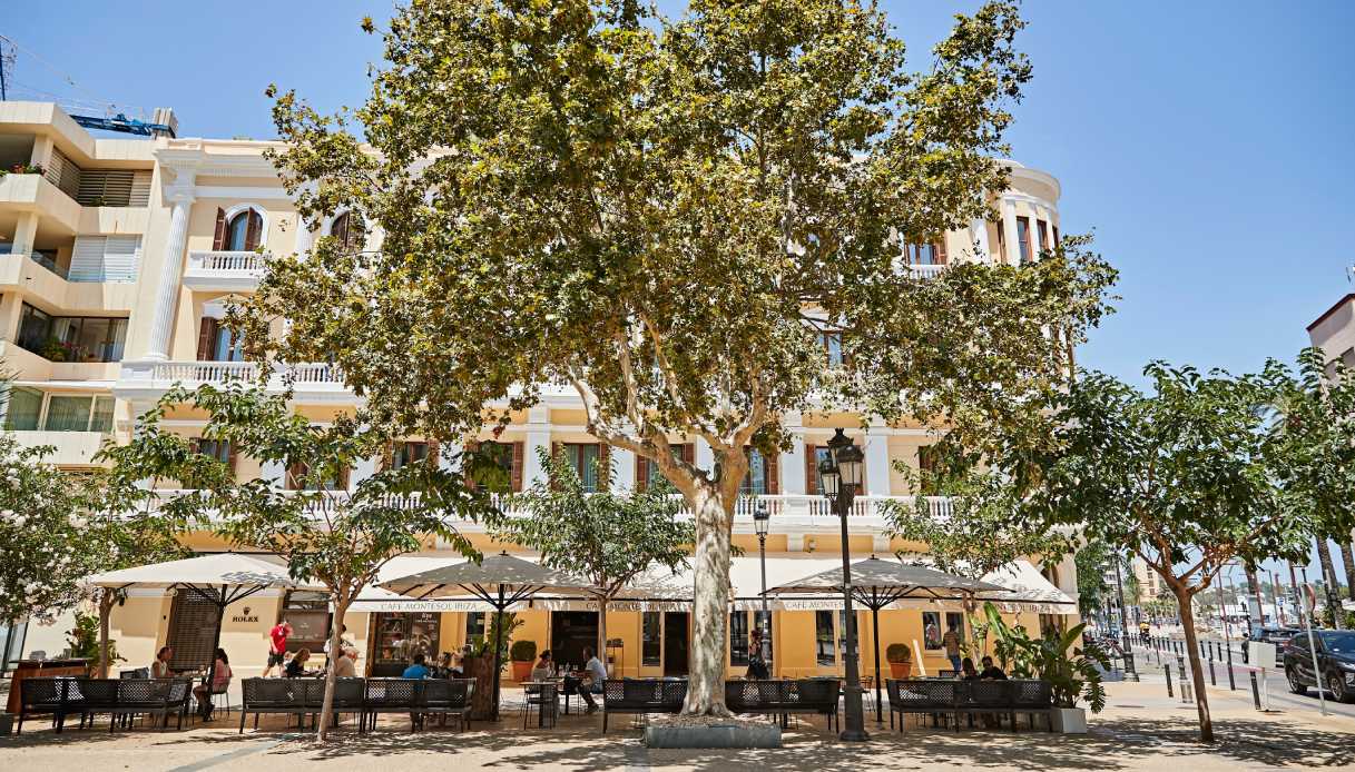 A Ibiza puoi soggiornare nel primo hotel costruito sull’isola