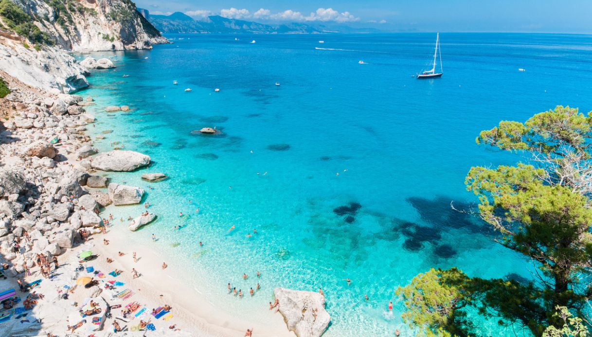 Il mare più bello d’Italia del 2023: le Cinque Vele Legambiente