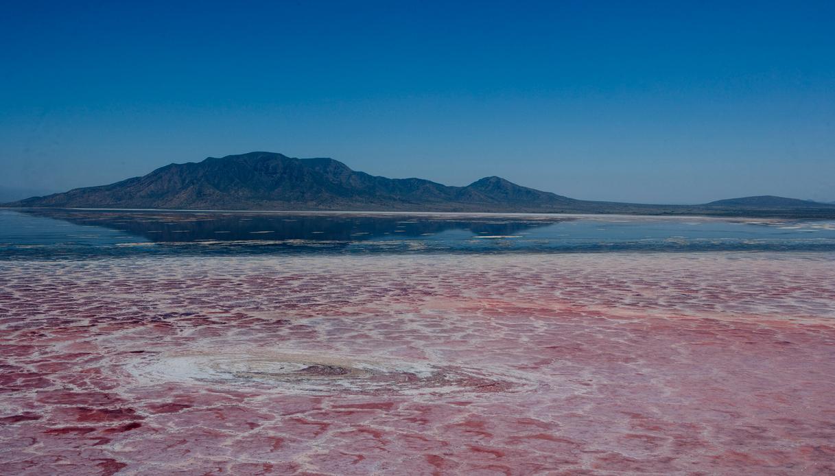 Lago Natron colore rosso