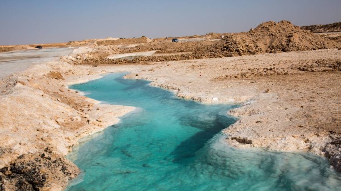 Le oasi nel deserto non sono un miraggio: questo lago salato lo conferma