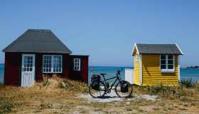 Danimarca in bicicletta: tre itinerari per scoprire il Paese più bike-friendly