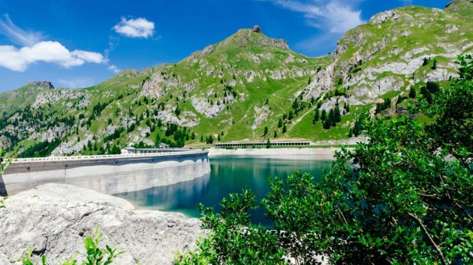 Lago di Fedaia, gioiello tra le Dolomiti