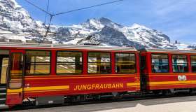 Il viaggio della vita ha inizio: si fa a bordo di un treno e dura 7 giorni