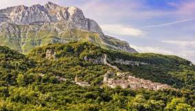 Pietracamela, costruito interamente in pietra