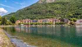 Itinerari in bicicletta a pelo d’acqua: i più belli in Italia