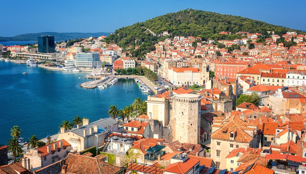 Viaggiare da soli in Europa: la classifica delle città top