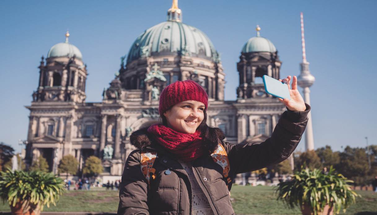 In questa città farsi i selfie è una cosa imbarazzante