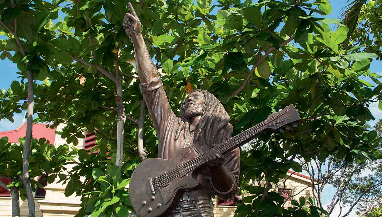 Kingston-Bob-Marley-Statua