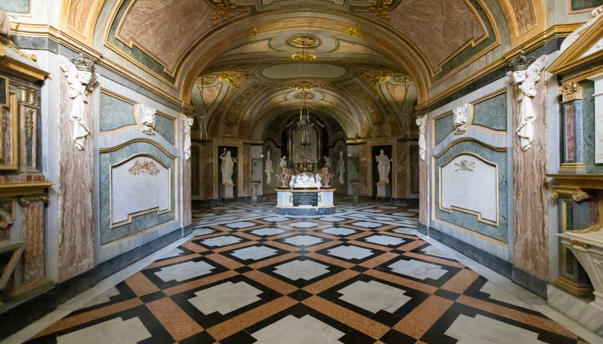 Gli interni della basilica di Superga