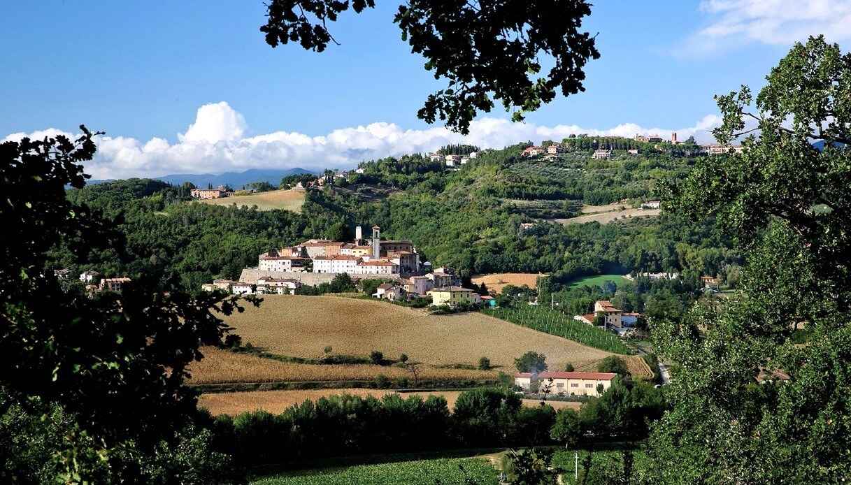 Monterchi e Citerna antichi borghi tra Rinascimento e grandi paesaggi