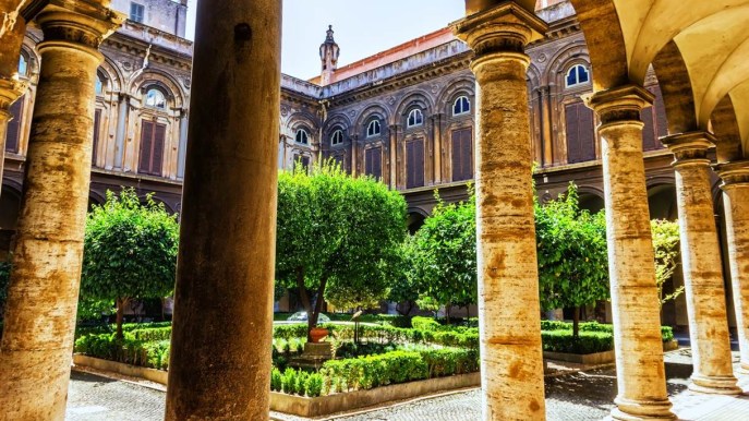 Fare un aperitivo all’interno di un palazzo monumentale: succede a Roma