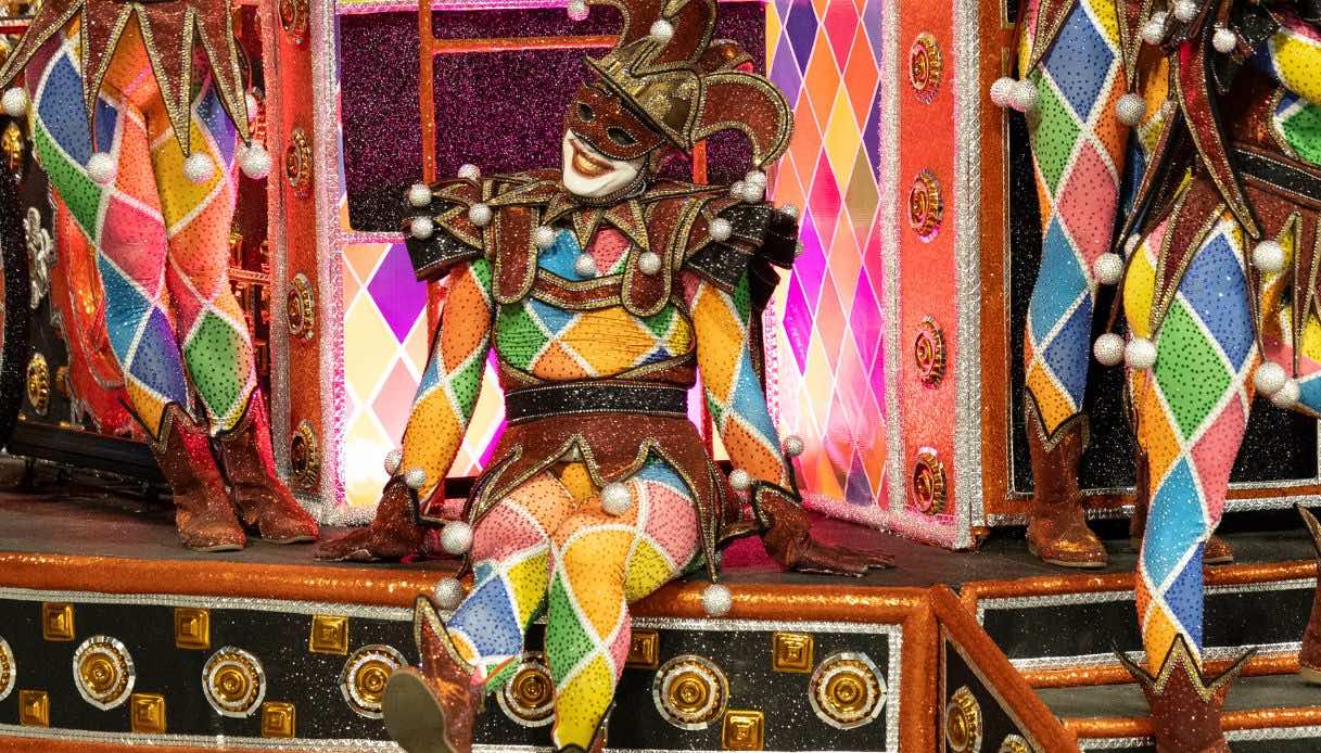 La follia è esplosa nel mondo: le foto più belle del Carnevale