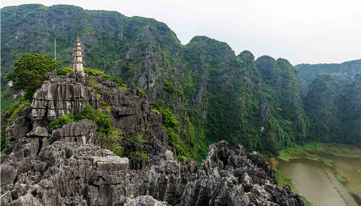 Mua-Caves-Vietnam