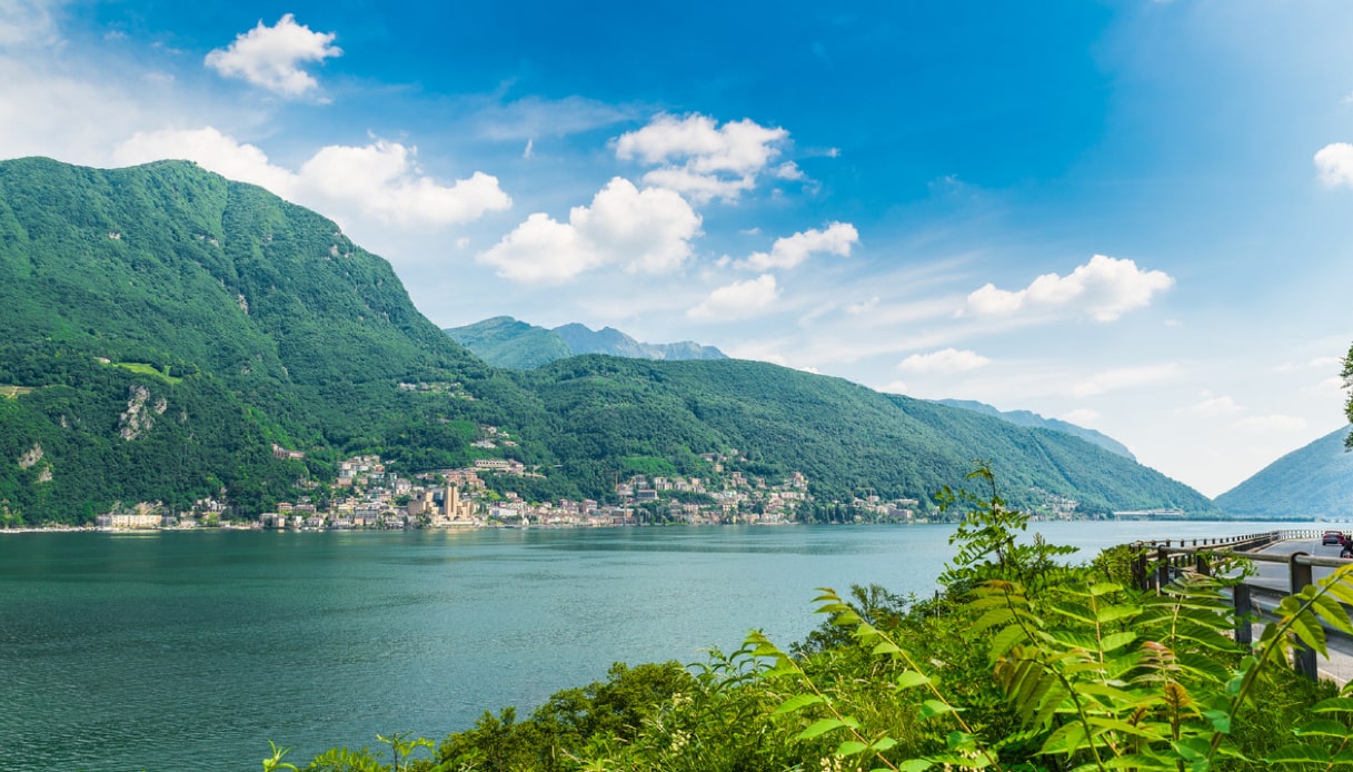 Campione d'Italia si affaccia sul lago di Lugano