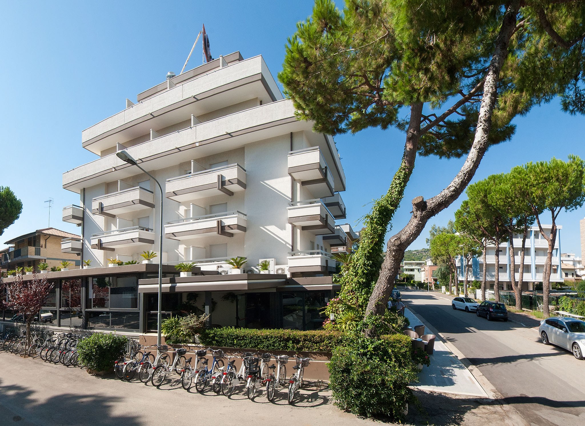 Esplora la meravigliosa Giulianova partendo dall’Hotel Clipper