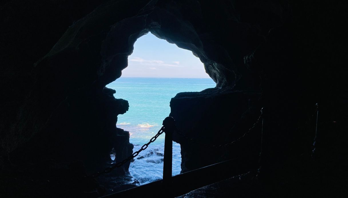 Grotta d'Ercole, la porta
