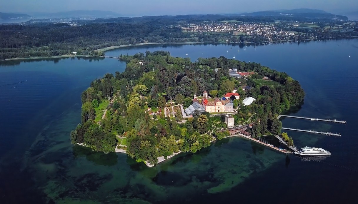 Mainau, l’isola dei fiori a poca distanza dall’Italia