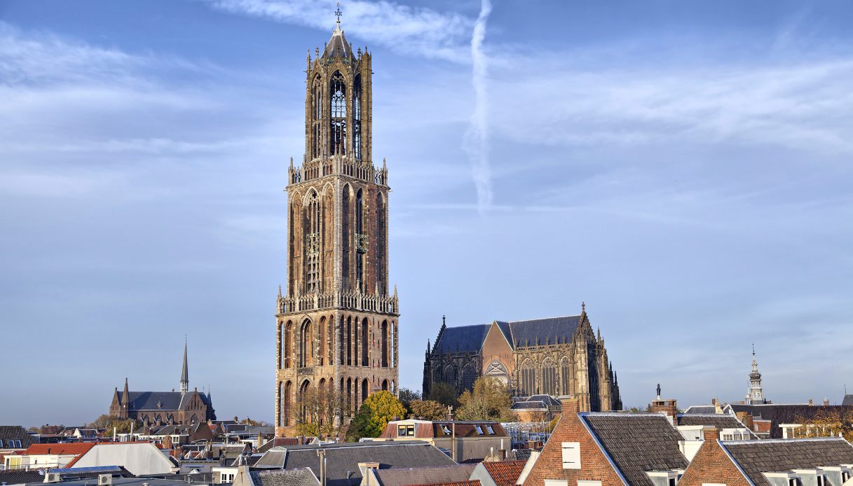 Riappare in tutta la sua bellezza il simbolo dell’Olanda intera: la Torre del Duomo di Utrecht