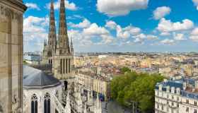 Come raggiungere Bordeaux dall’Italia in aereo, treno o bus